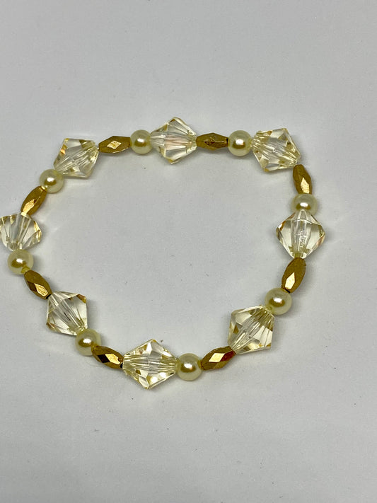beaded flexible bracelet gold and clear