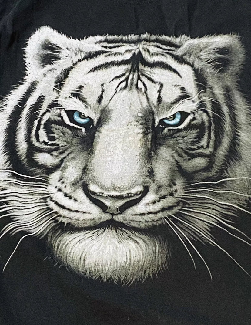 White Bengal Tiger With Blue Eyes  Black short sleeve T-shirt XL