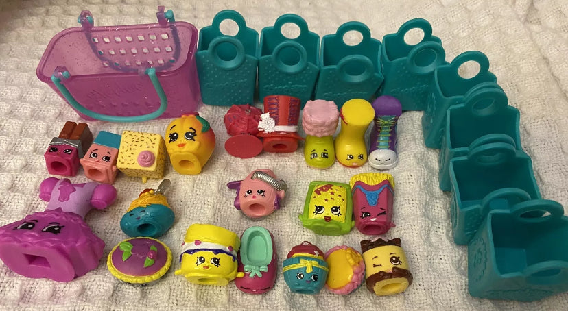 Moose Shopkins Lot Assorted Figures