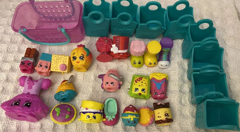 Moose Shopkins Lot Assorted Figures