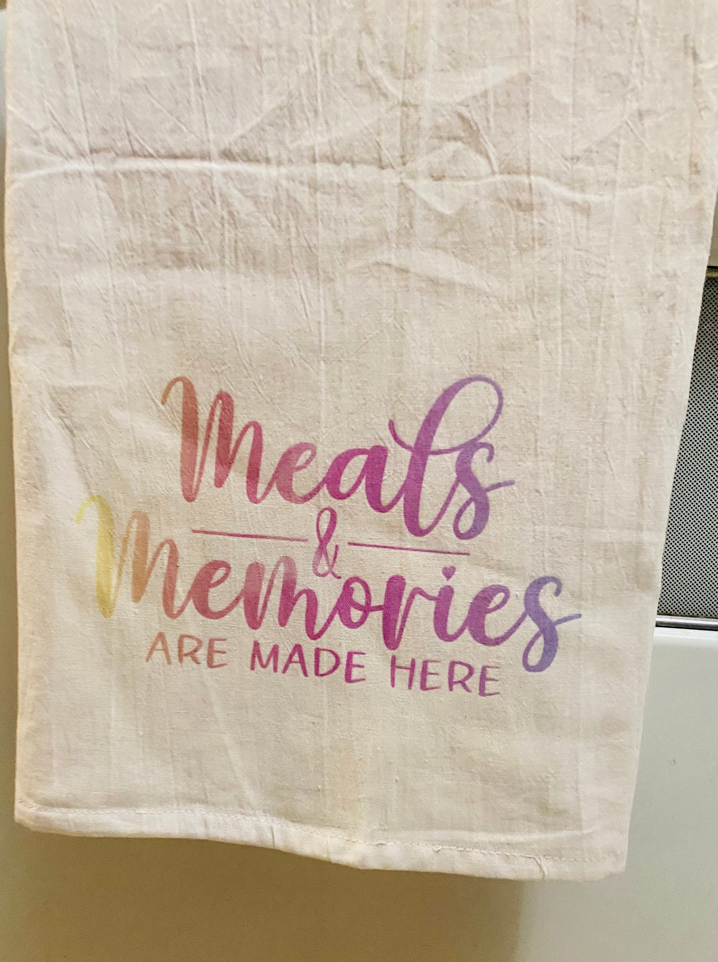 Decrotive kitchen Flour Towel, Meal and Memories 100% cotton 28x28,